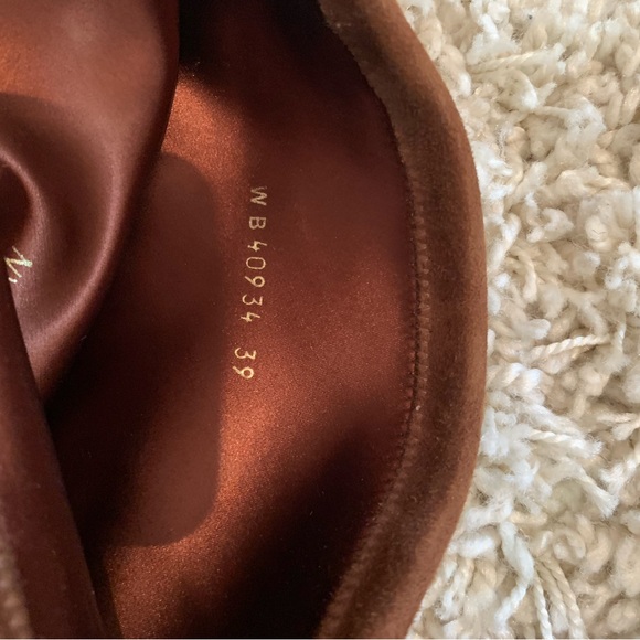 Stuart Weitzman over the knee boots 🤎 - Picture 6 of 6